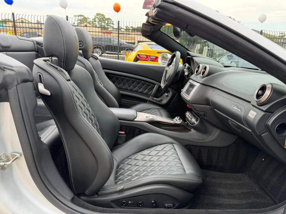 2010 Ferrari California - Image 22 of 31