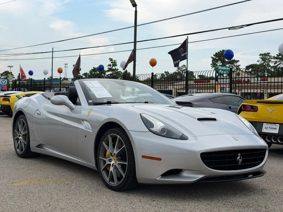 2010 Ferrari California - Image 7 of 31