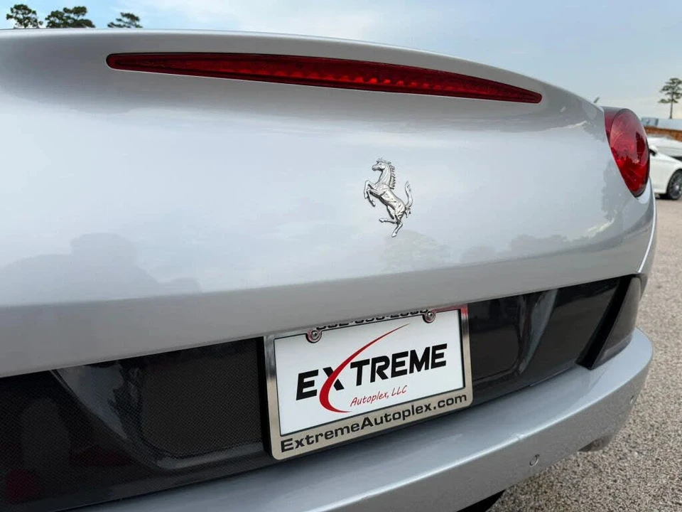 2010 Ferrari California - Image 18 of 31