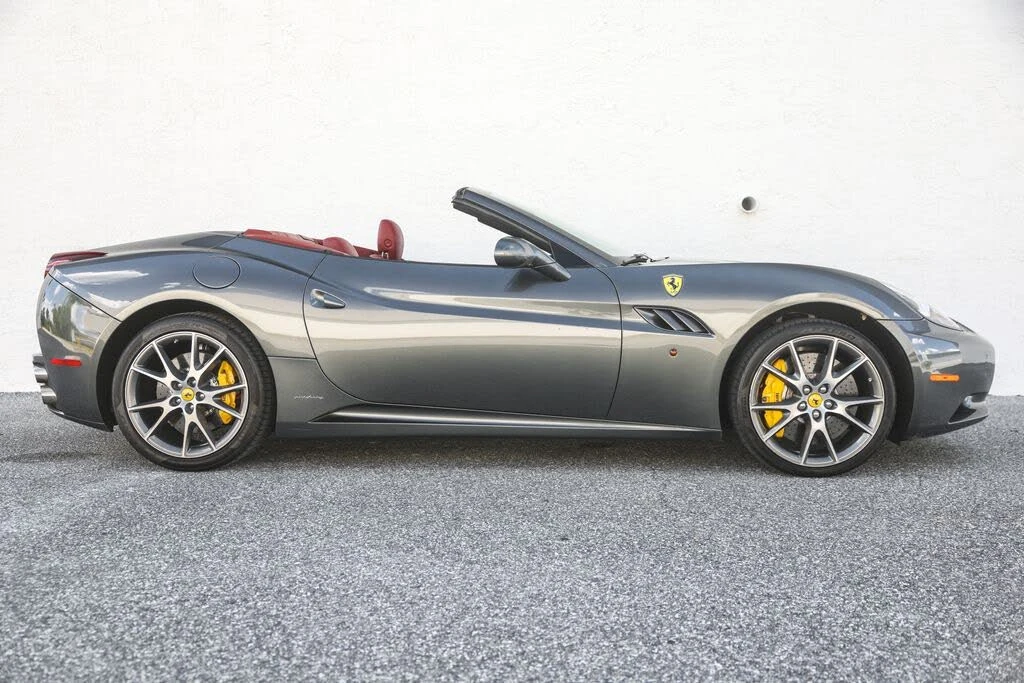 2010 Ferrari California - Image 10 of 31