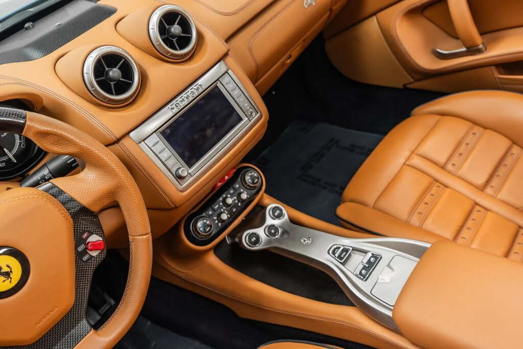 2010 Ferrari California - Image 29 of 31