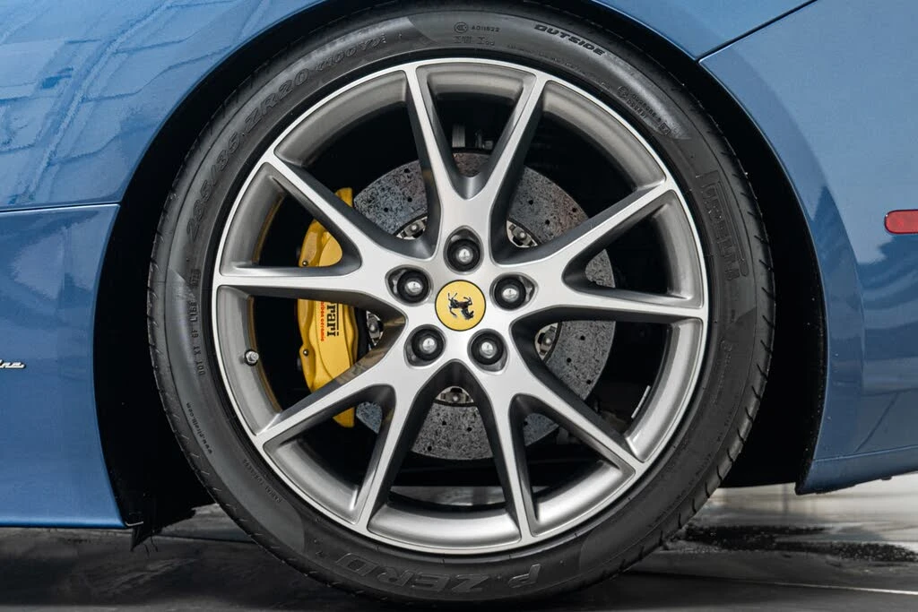 2010 Ferrari California - Image 11 of 31