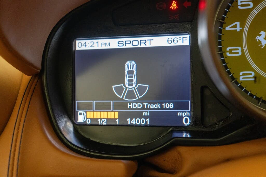 2010 Ferrari California - Image 22 of 31