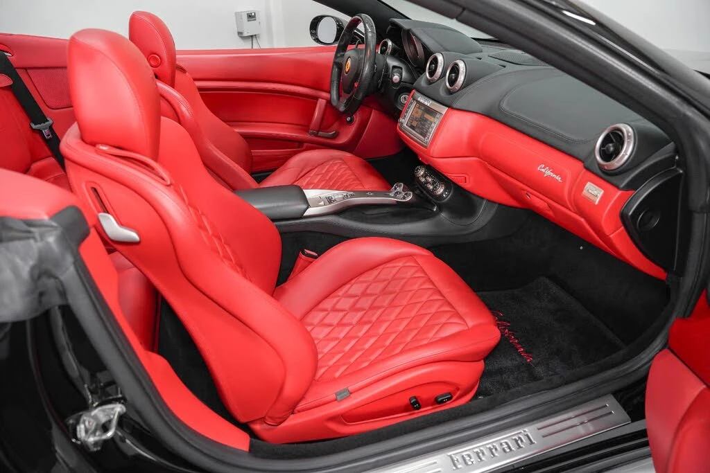 2010 Ferrari California - Image 2 of 31