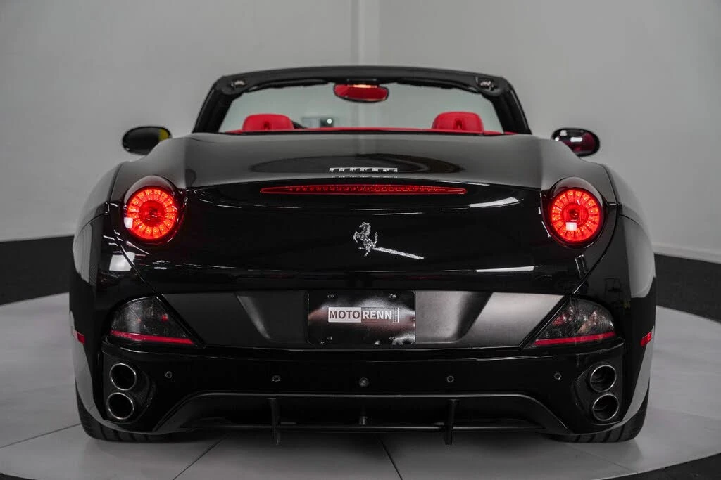 2010 Ferrari California - Image 11 of 31