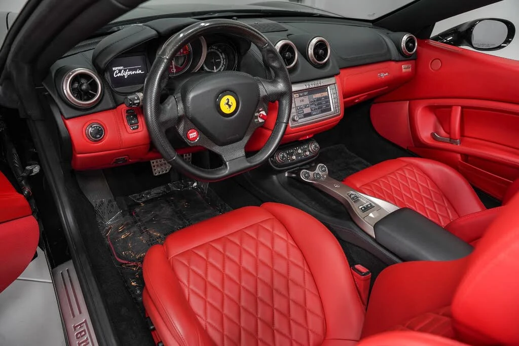 2010 Ferrari California - Image 14 of 31