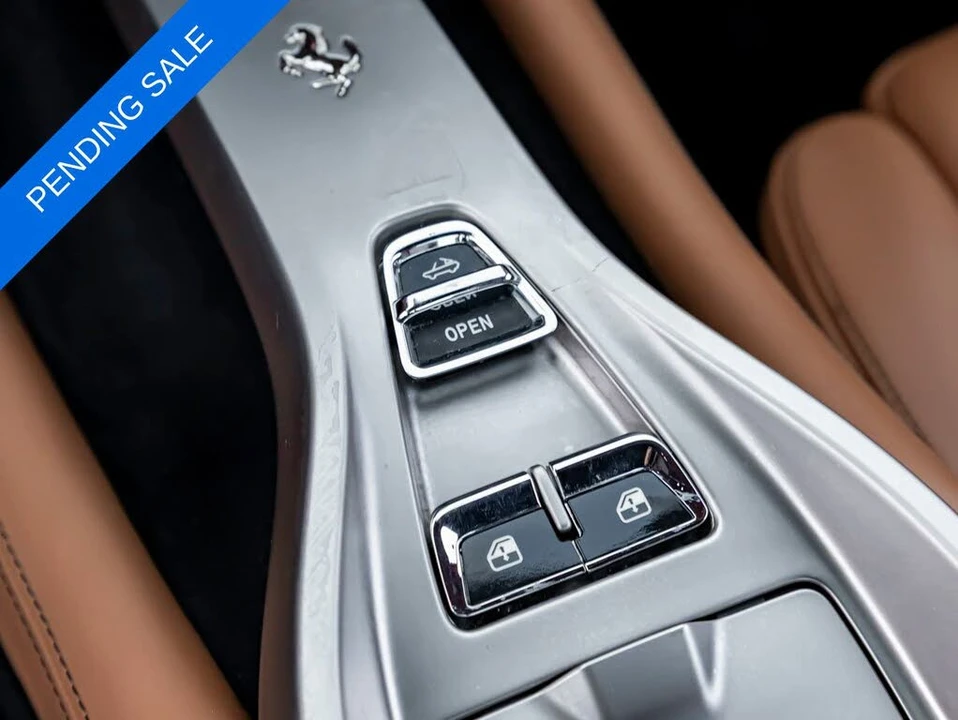 2010 Ferrari California - Image 26 of 31