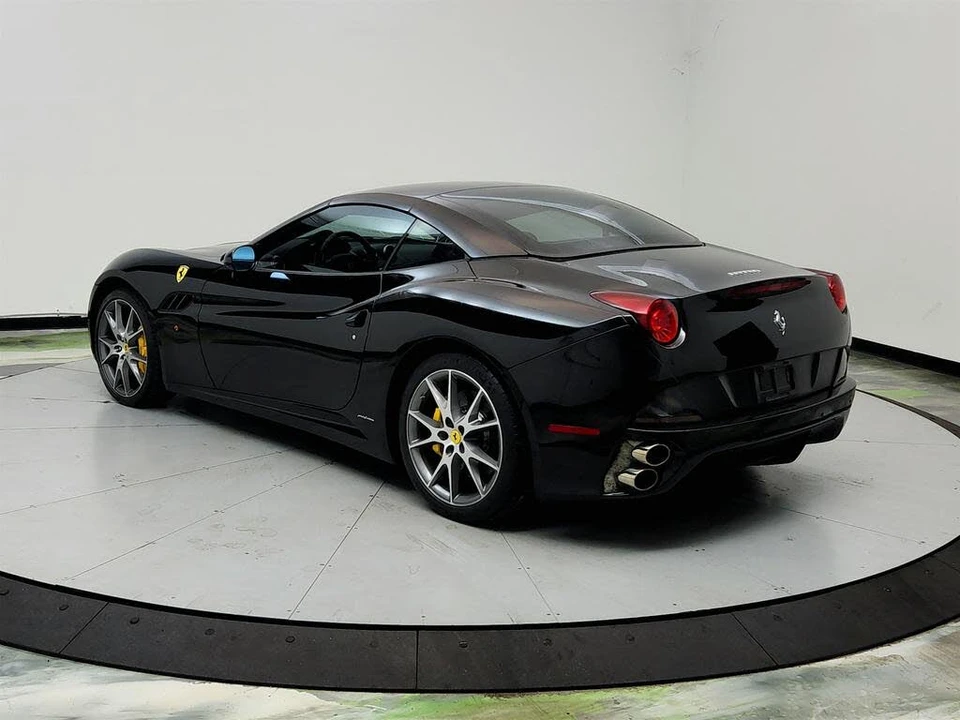 2010 Ferrari California - Image 7 of 31