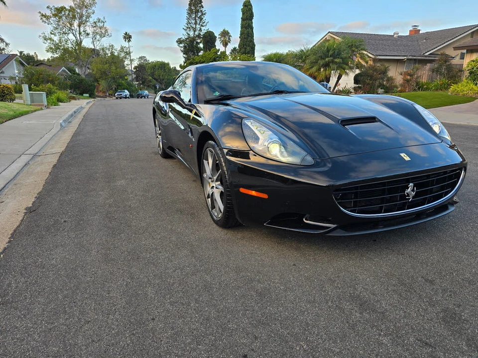 2010 Ferrari California - Image 15 of 31