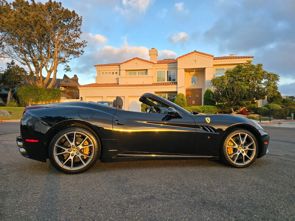 2010 Ferrari California - Image 7 of 31