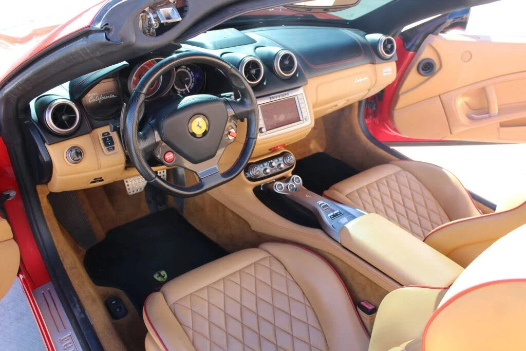 2010 Ferrari California - Image 15 of 31