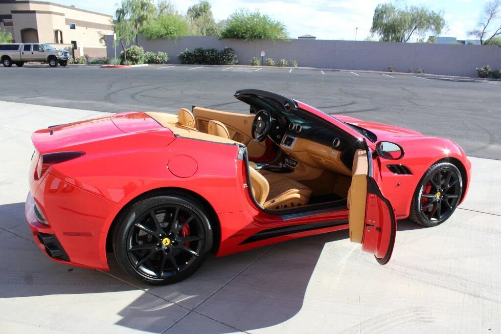 2010 Ferrari California - Image 30 of 31
