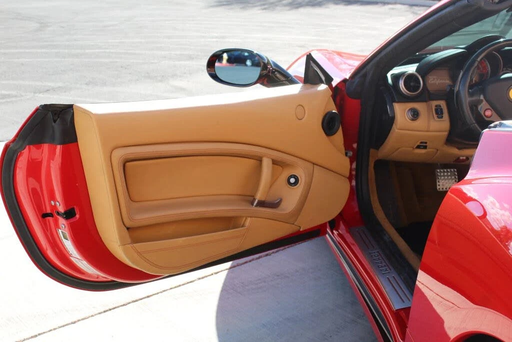 2010 Ferrari California - Image 31 of 31