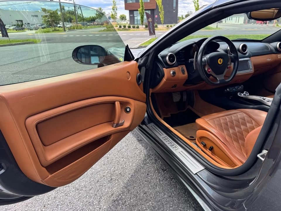 2010 Ferrari California - Image 16 of 18
