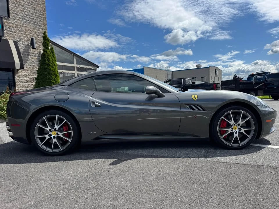 2010 Ferrari California - Image 2 of 18