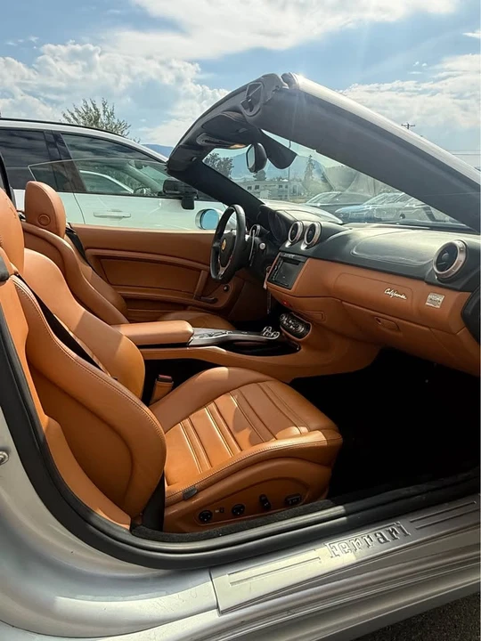 2010 Ferrari California - Image 17 of 20