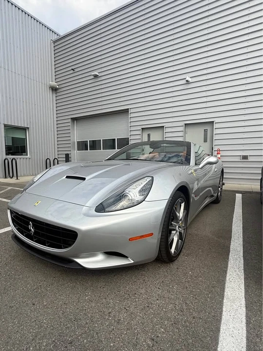 2010 Ferrari California - Image 12 of 20