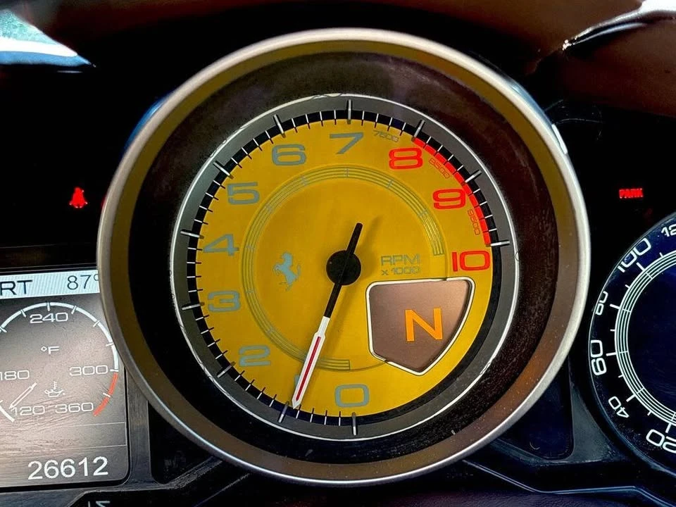 2010 Ferrari California - Image 19 of 20