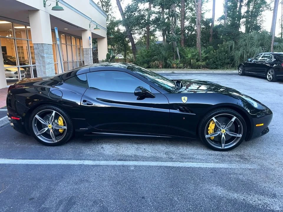 2010 Ferrari California - Image 17 of 20