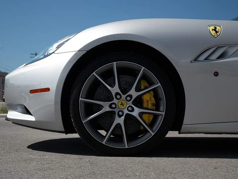 2010 Ferrari California - Image 9 of 19