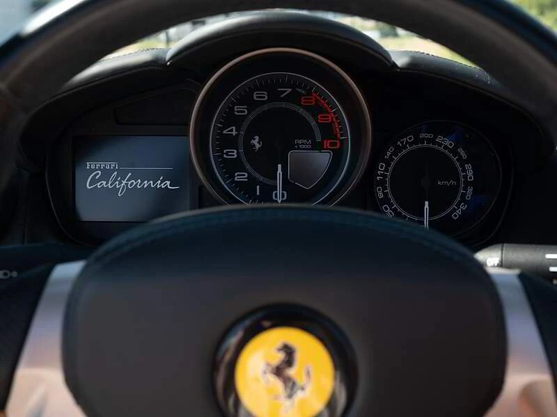 2010 Ferrari California - Image 13 of 19