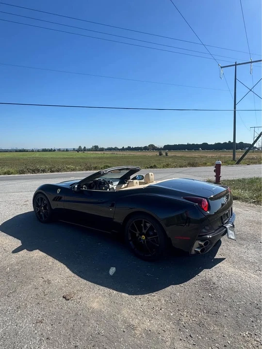 2010 Ferrari California - Image 3 of 9