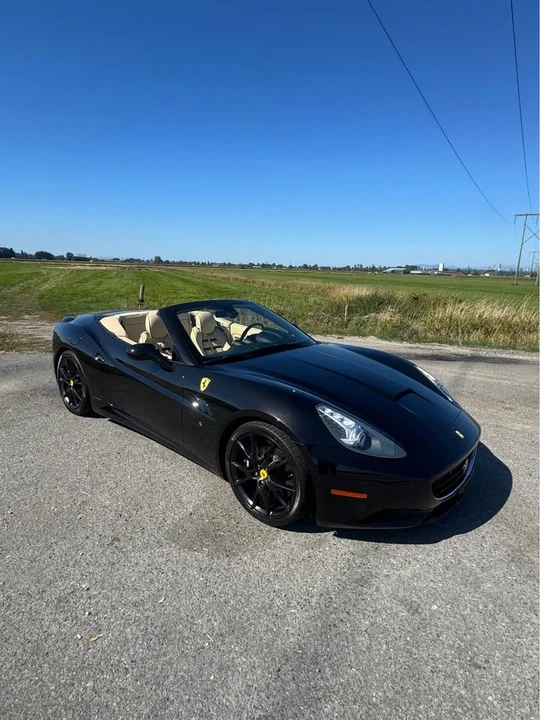 2010 Ferrari California - Image 8 of 9