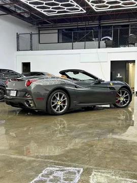 2010 Ferrari California