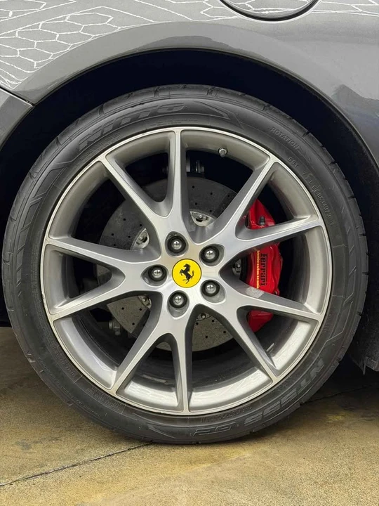 2010 Ferrari California - Image 8 of 9