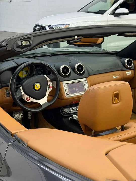 2010 Ferrari California - Image 6 of 9