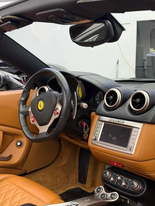 2010 Ferrari California - Image 9 of 9