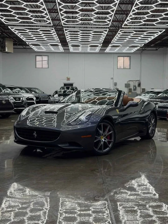 2010 Ferrari California - Image 2 of 9