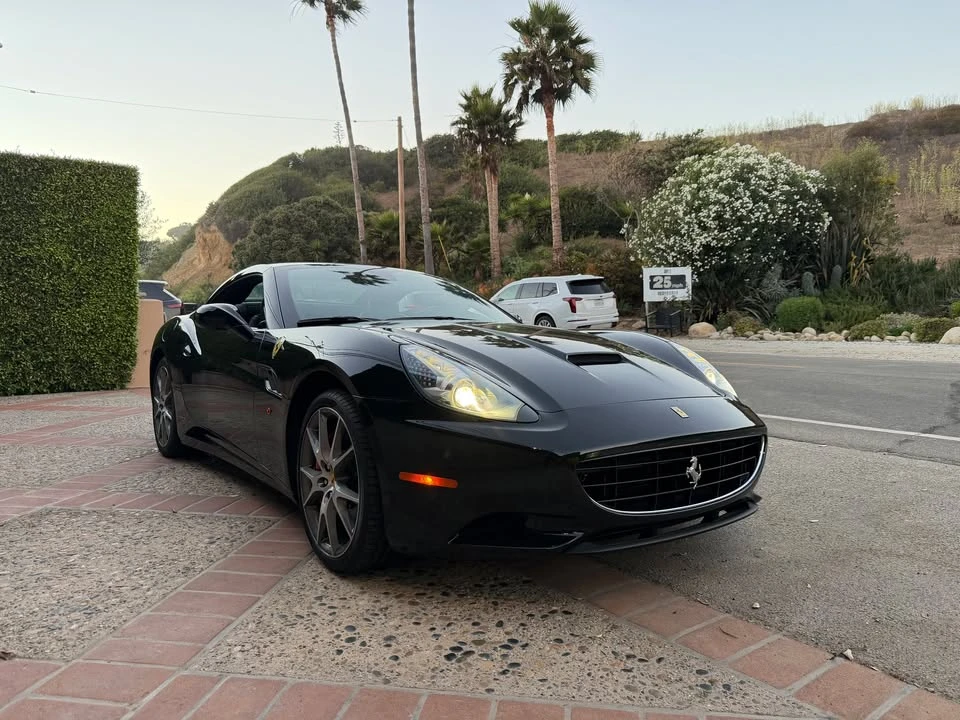 2010 Ferrari California - Image 3 of 18