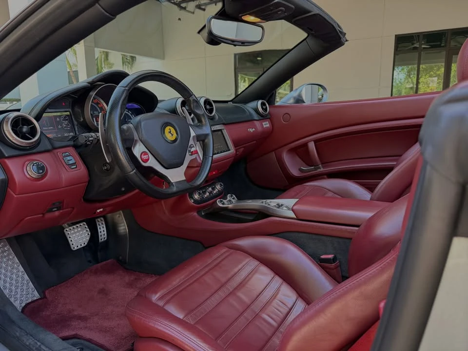 2010 Ferrari California - Image 2 of 16