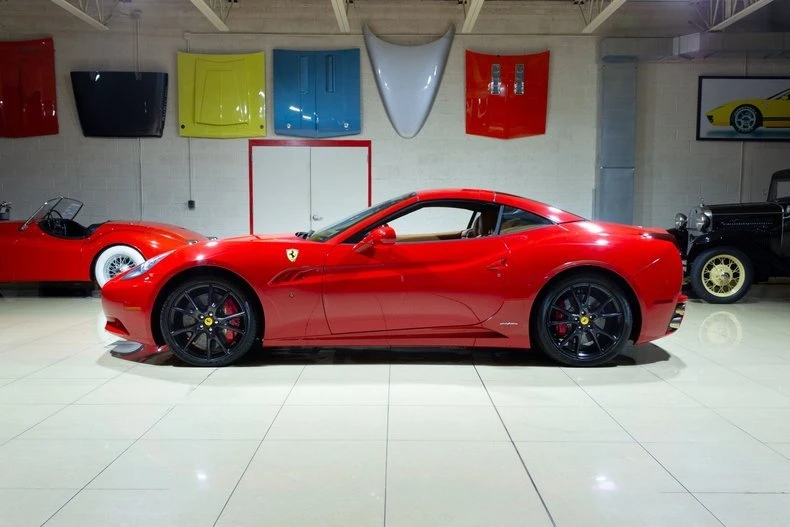 2010 Ferrari California - Image 11 of 20