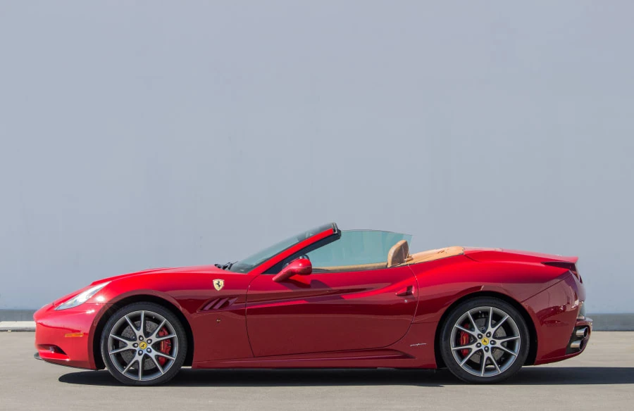 2010 Ferrari California - Image 2 of 5
