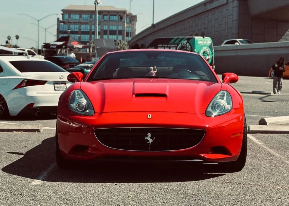 2010 Ferrari California - Image 3 of 5
