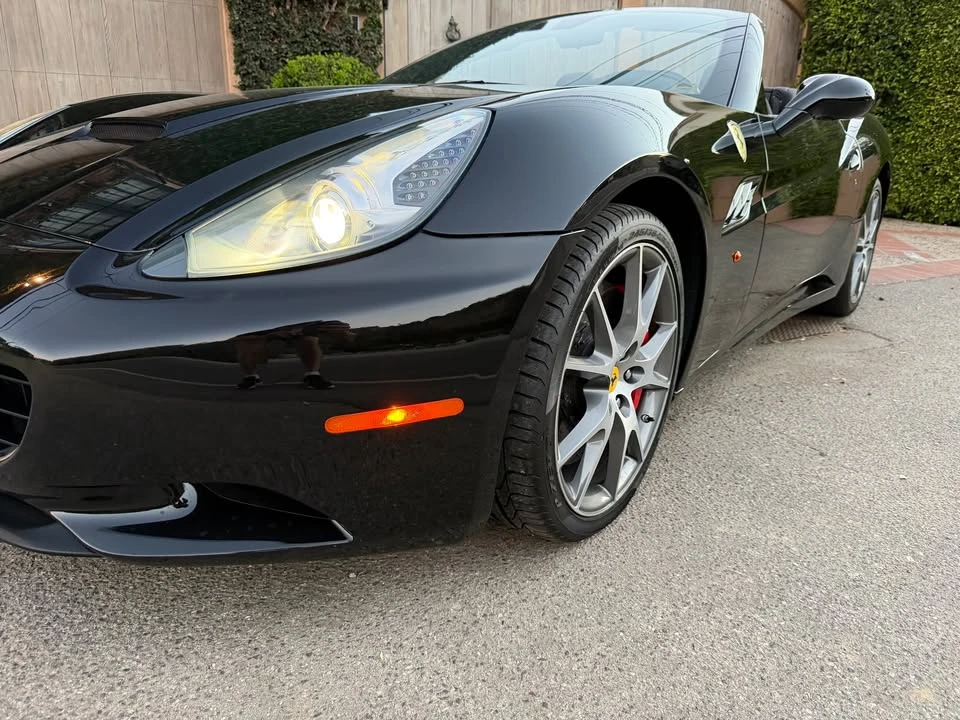 2010 Ferrari California - Image 7 of 18
