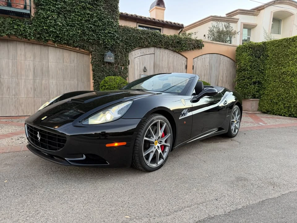 2010 Ferrari California - Image 5 of 18