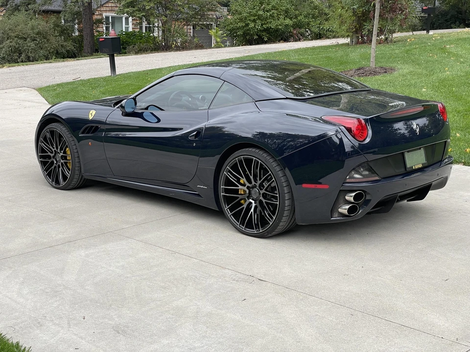 2010 Ferrari California - Image 13 of 31