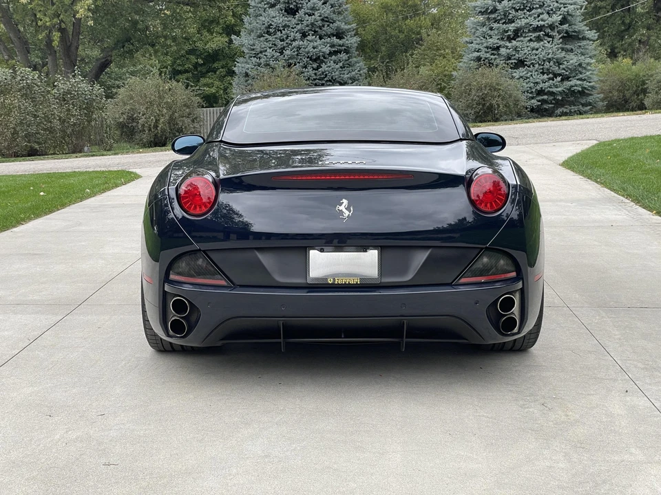 2010 Ferrari California - Image 11 of 31