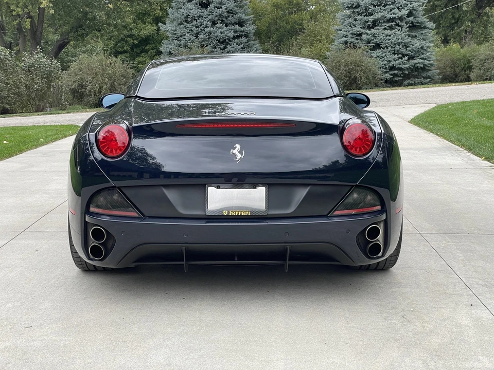 2010 Ferrari California - Image 10 of 31