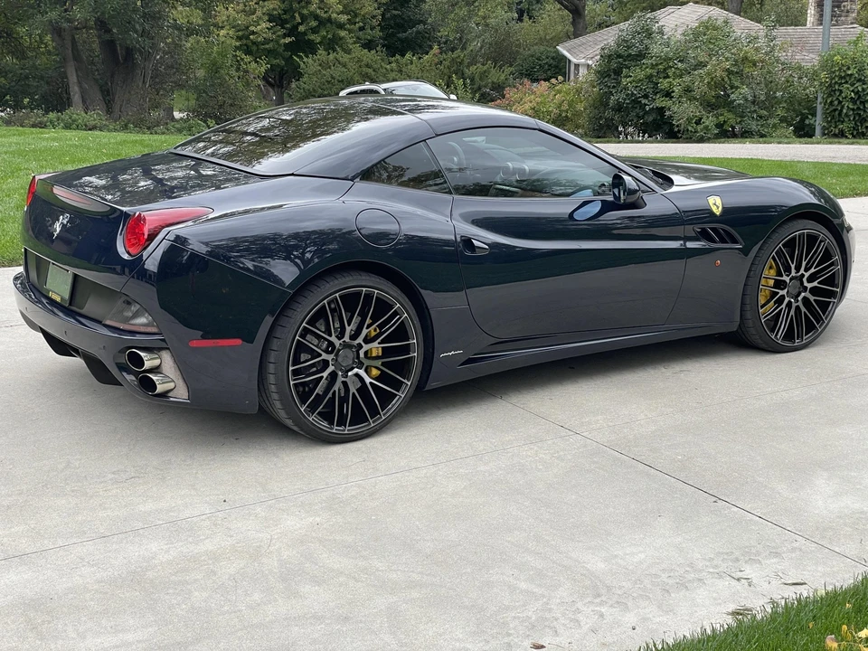 2010 Ferrari California - Image 8 of 31