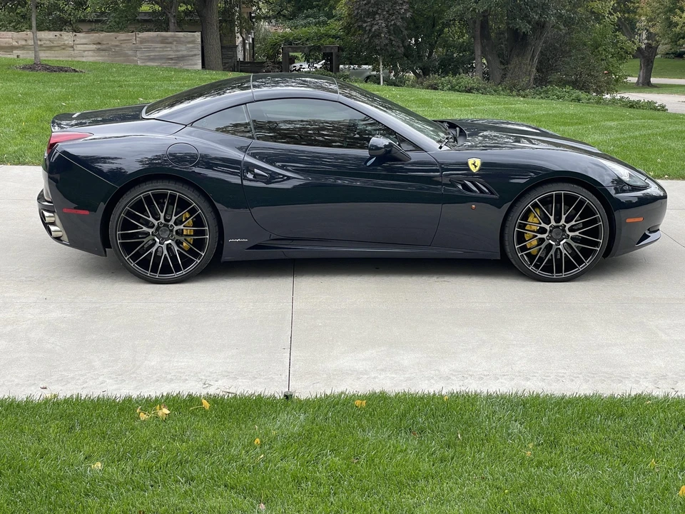 2010 Ferrari California - Image 7 of 31