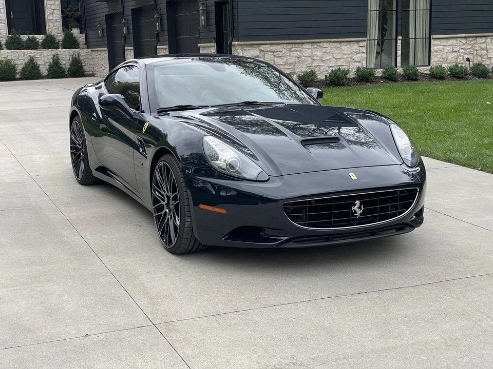 2010 Ferrari California - Image 4 of 31