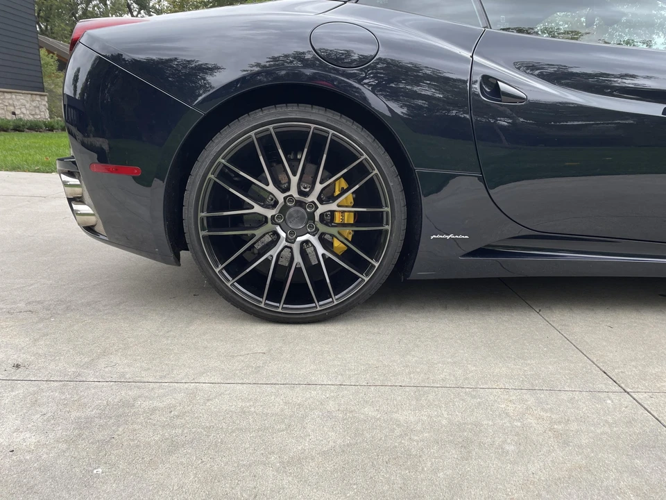 2010 Ferrari California - Image 18 of 31