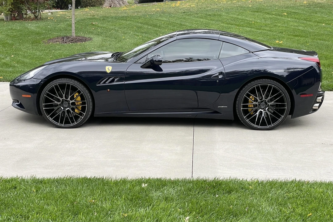 2010 Ferrari California - Image 15 of 31