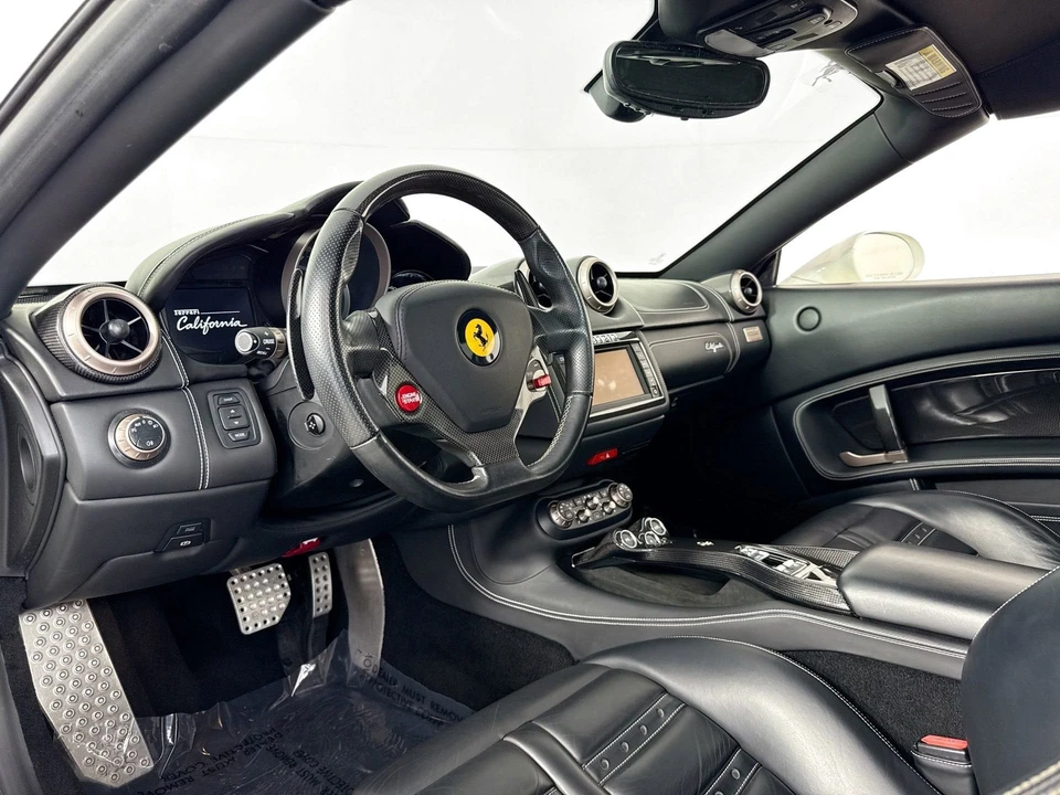 2010 Ferrari California - Image 18 of 28