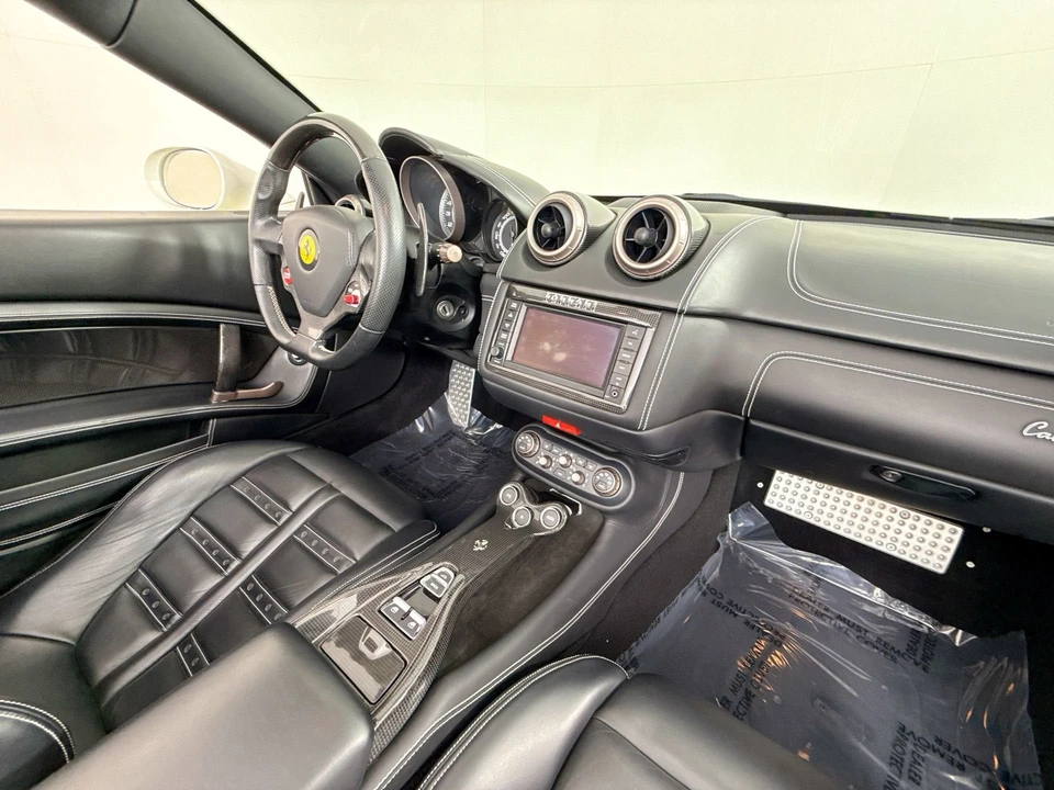 2010 Ferrari California - Image 24 of 28