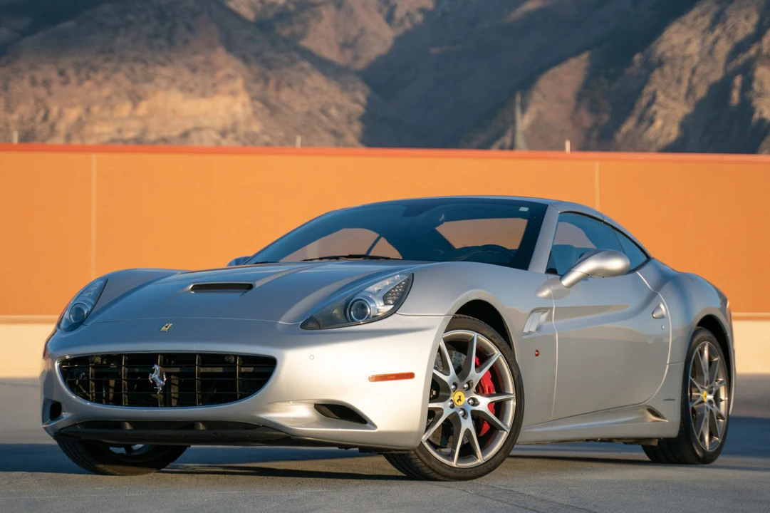 2010 Ferrari California - Image 1 of 31